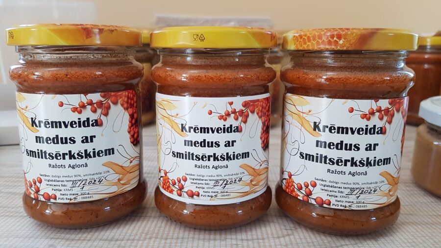 Krēmveida medus ar smiltsērkšķiem 300 ml burciņā